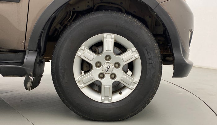 2012 Mahindra Xylo E8 ABS BS IV, Diesel, Manual, 1,00,163 km, Right Front Wheel