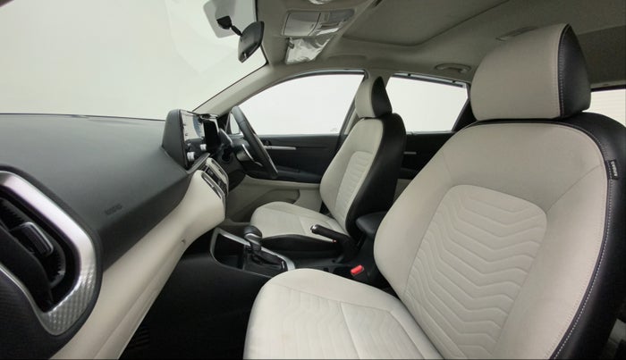 2022 KIA SONET HTX ANNIVERSARY EDITION 1.0 DCT, Petrol, Automatic, 18,827 km, Right Side Front Door Cabin