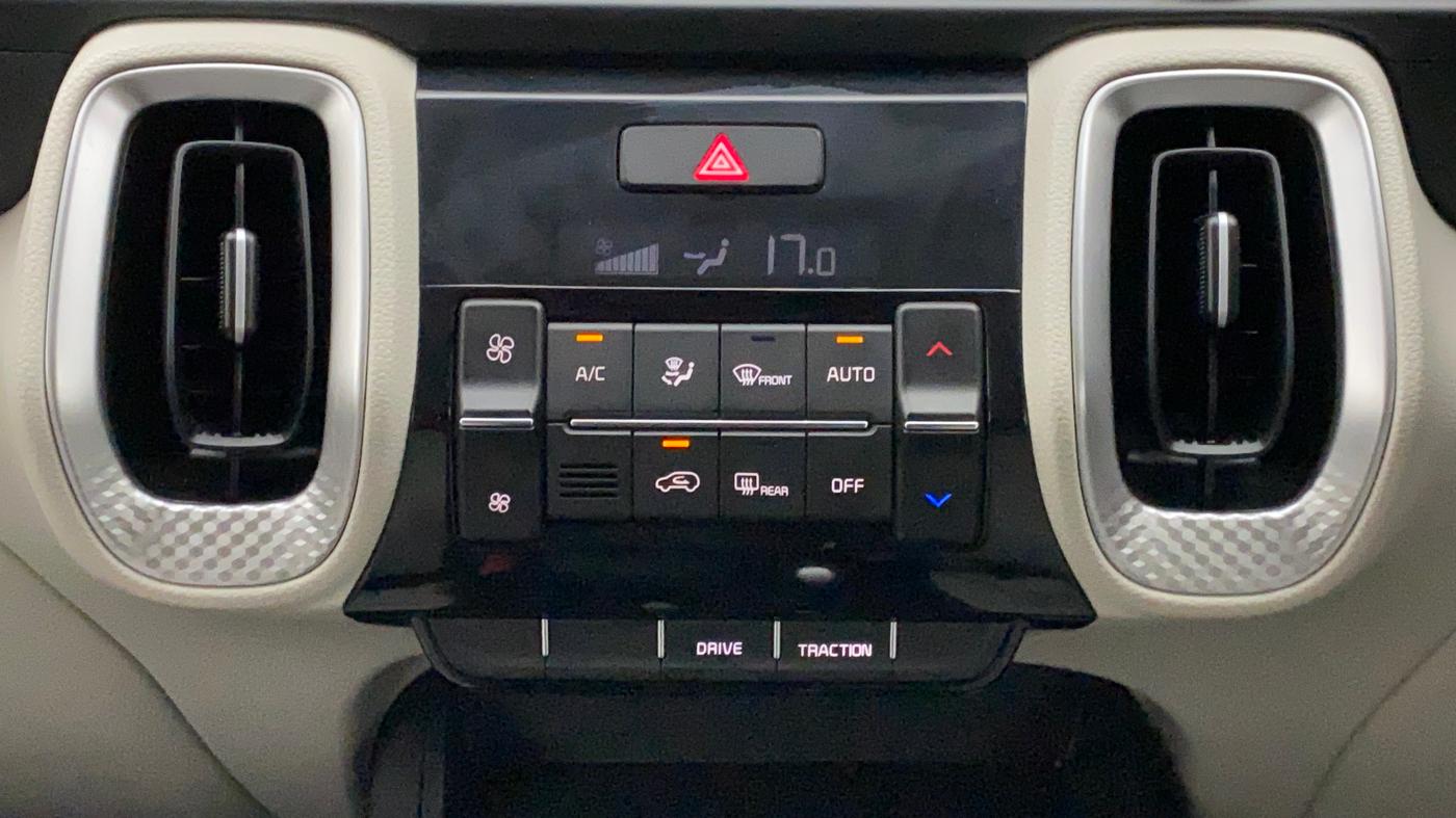 2022 KIA SONET HTX ANNIVERSARY EDITION 1.0 DCT, Petrol, Automatic, 18,827 km, Automatic Climate Control