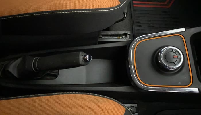 2022 Renault Kwid CLIMBER 1.0 AMT (O), Petrol, Automatic, 6,754 km, Gear Lever
