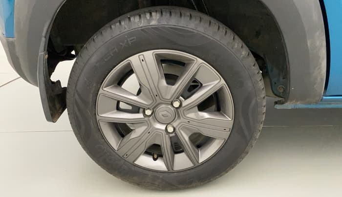 2022 Renault Kwid CLIMBER 1.0 AMT (O), Petrol, Automatic, 6,754 km, Right Rear Wheel