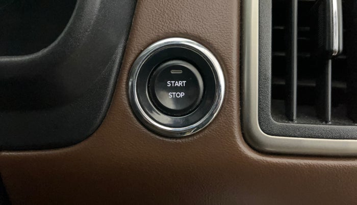 2022 Mahindra SCORPIO-N Z8 L PETROL AT 6 STR, Petrol, Automatic, 82,038 km, Keyless Start/ Stop Button