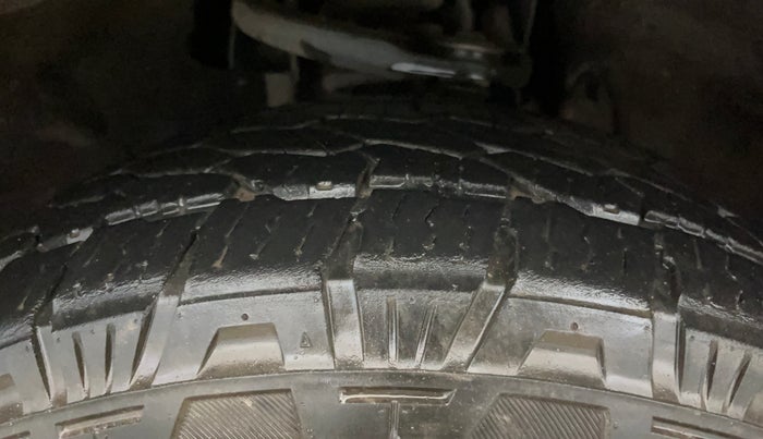 2022 Mahindra SCORPIO-N Z8 L PETROL AT 6 STR, Petrol, Automatic, 82,038 km, Left Front Tyre Tread