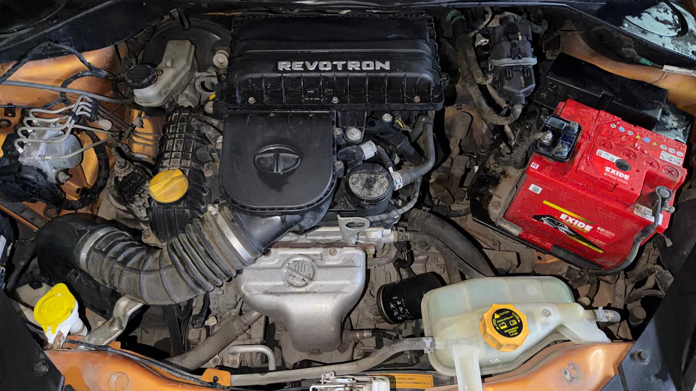 2018 Tata Tiago XZ PETROL, Petrol, Manual, 60,058 km, Engine View