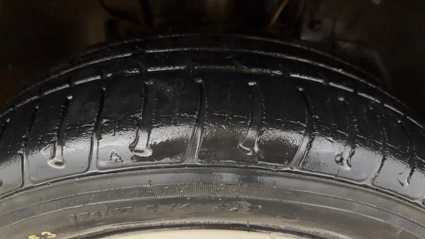 2018 Tata Tiago XZ PETROL, Petrol, Manual, 60,058 km, Right Front Tyre Tread