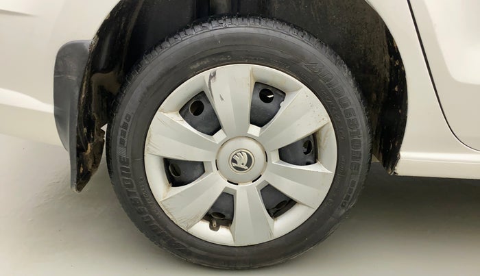 2019 Skoda Rapid 1.6 MPI ACTIVE, Petrol, Manual, 78,080 km, Right Rear Wheel