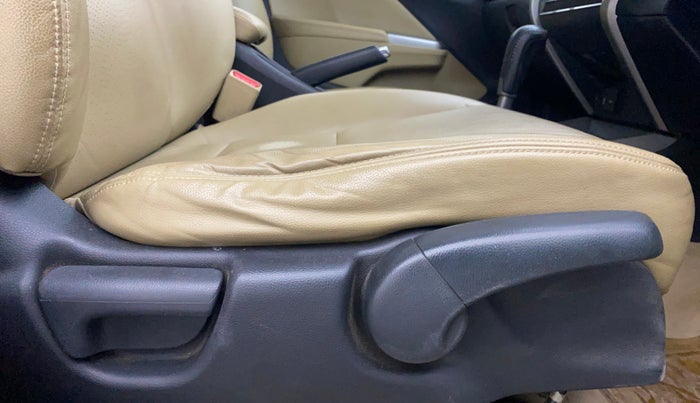 2016 Honda City 1.5L I-VTEC VX CVT, CNG, Automatic, 74,454 km, Driver Side Adjustment Panel