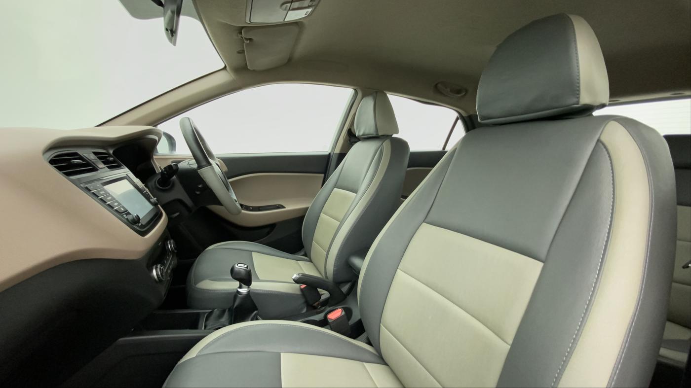 2017 Hyundai Elite i20 ASTA 1.2, Petrol, Manual, 94,578 km, Right Side Front Door Cabin