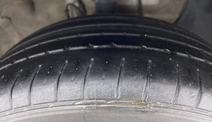 2017 Hyundai Elite i20 ASTA 1.2, Petrol, Manual, 94,578 km, Right Front Tyre Tread
