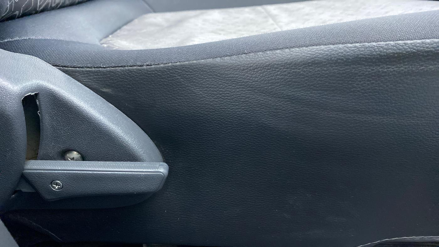 2017 Maruti Alto 800 LXI, Petrol, Manual, 20,815 km, Driver Side Adjustment Panel