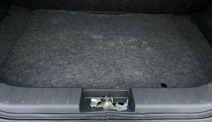 2017 Maruti Alto 800 LXI, Petrol, Manual, 20,815 km, Boot Inside