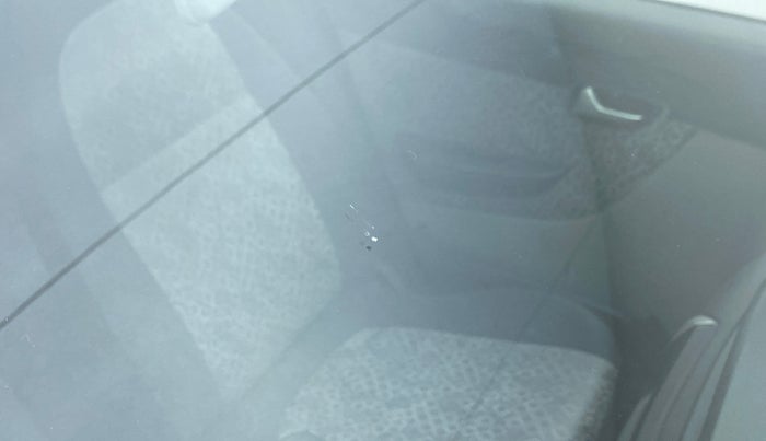 2017 Maruti Alto 800 LXI, Petrol, Manual, 20,815 km, Front windshield - Minor spot on windshield