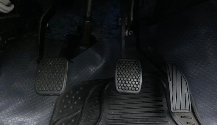 2017 Maruti Alto 800 LXI, Petrol, Manual, 20,815 km, Pedals