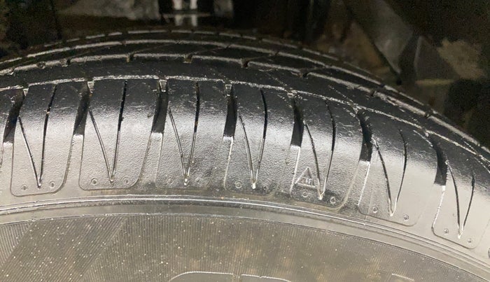 2019 Maruti Vitara Brezza ZDI PLUS AMT, Diesel, Automatic, 72,378 km, Right Front Tyre Tread