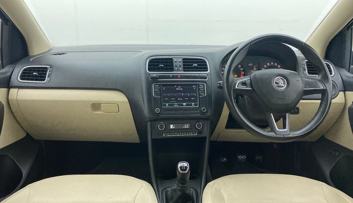 2017 Skoda Rapid STYLE 1.5 TDI, Diesel, Manual, 1,15,431 km, Dashboard