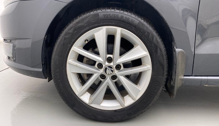 2017 Skoda Rapid STYLE 1.5 TDI, Diesel, Manual, 1,15,431 km, Left Front Wheel
