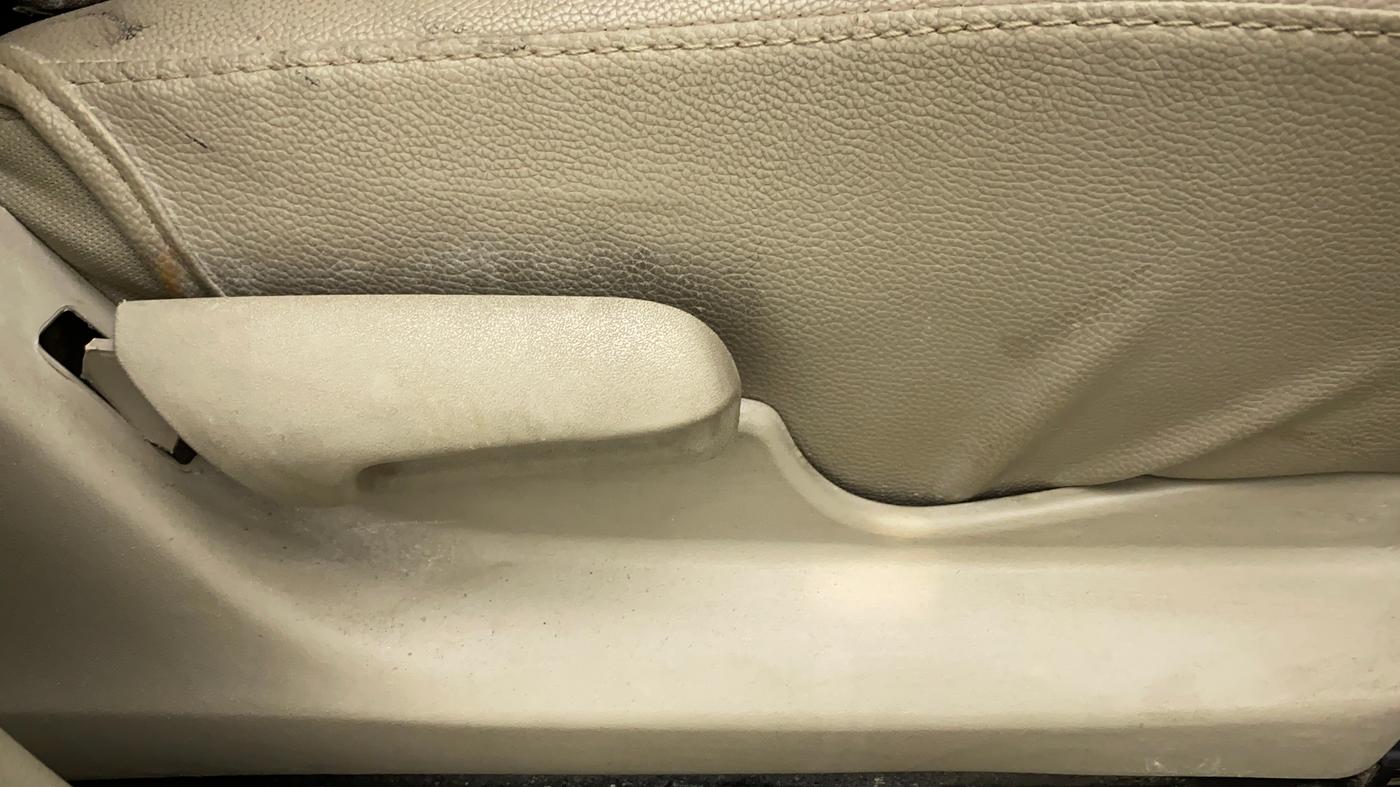 2018 Maruti Celerio ZXI, Petrol, Manual, 19,717 km, Driver Side Adjustment Panel