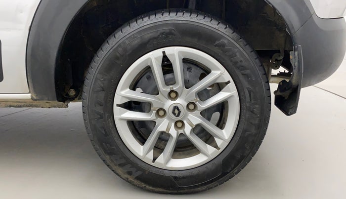 2020 Renault TRIBER RXT, Petrol, Manual, 55,918 km, Left Rear Wheel