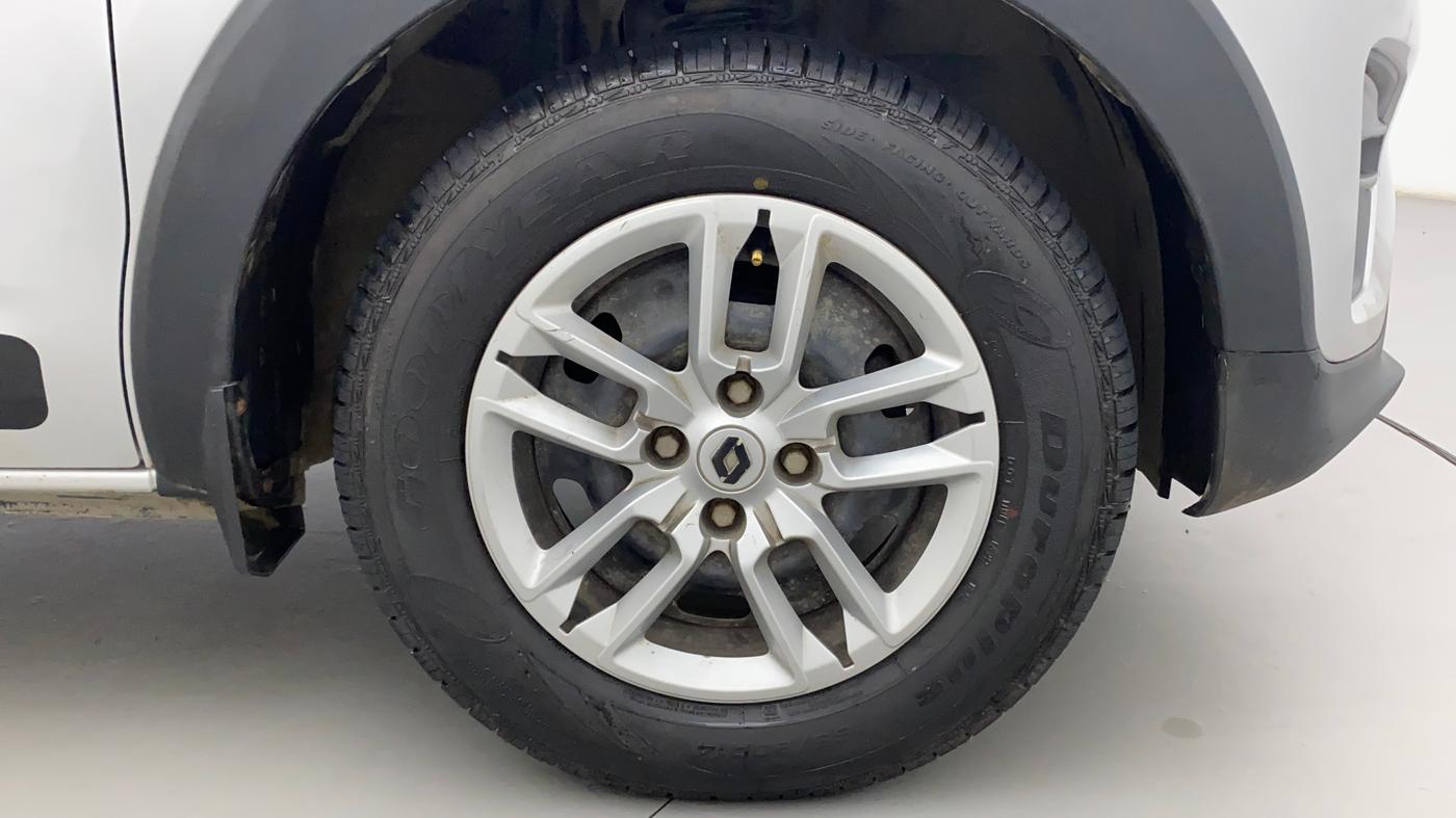 2020 Renault TRIBER RXT, Petrol, Manual, 55,918 km, Right Front Wheel