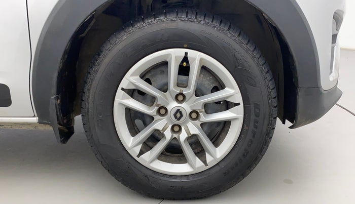 2020 Renault TRIBER RXT, Petrol, Manual, 55,918 km, Right Front Wheel