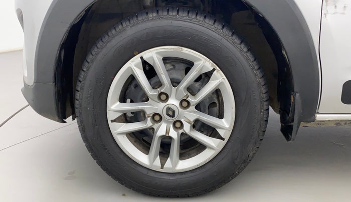 2020 Renault TRIBER RXT, Petrol, Manual, 55,918 km, Left Front Wheel
