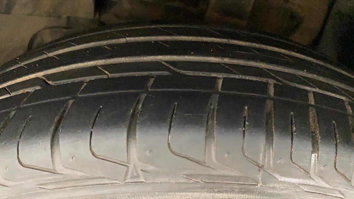 2019 Tata NEXON XZA PLUS PETROL, Petrol, Automatic, 59,957 km, Left Front Tyre Tread