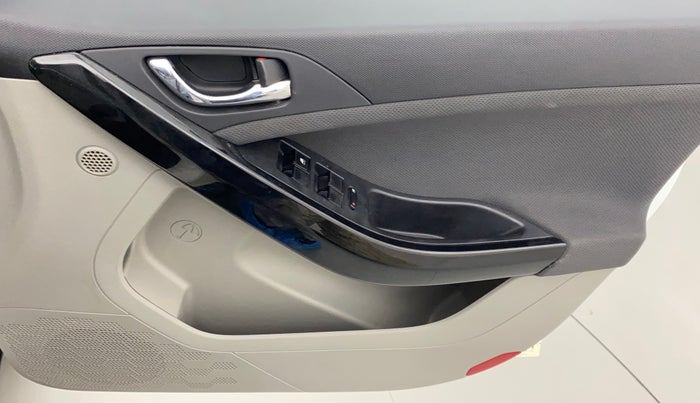 2019 Tata NEXON XZA PLUS PETROL, Petrol, Automatic, 59,957 km, Driver Side Door Panels Control