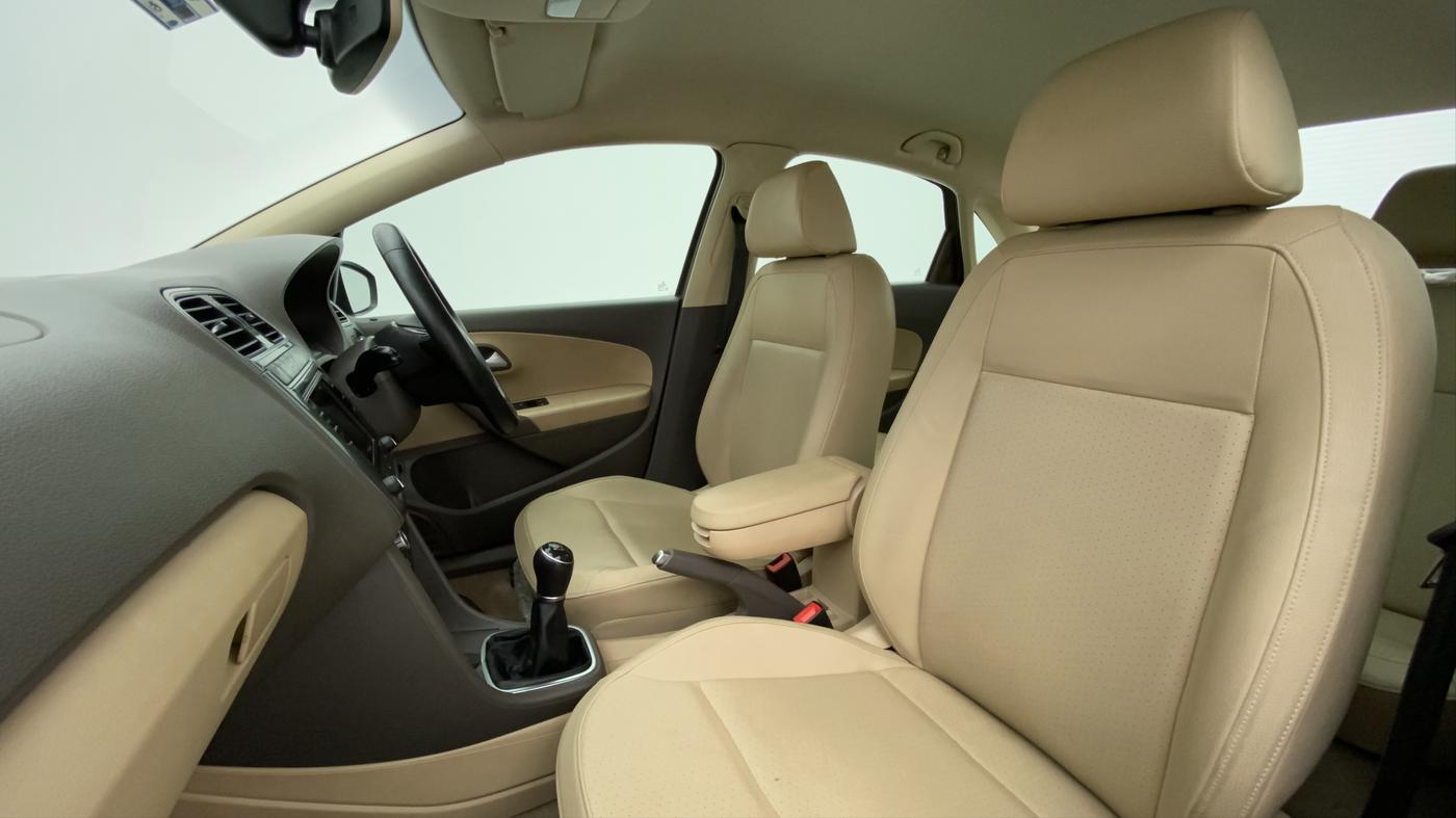 2020 Volkswagen Vento Highline 1.0 TSI MT, Petrol, Manual, 29,343 km, Right Side Front Door Cabin