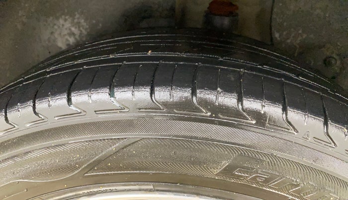 2017 Hyundai Creta SX PLUS AT 1.6 DIESEL, Diesel, Automatic, 1,11,615 km, Left Rear Tyre Tread