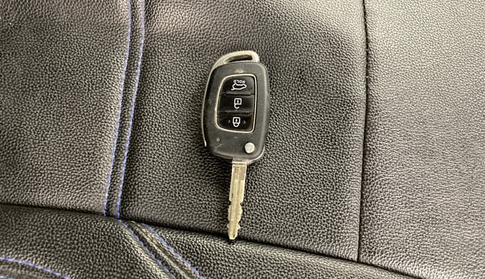 2017 Hyundai Elite i20 MAGNA 1.4 AT, Petrol, Automatic, 88,272 km, Key Close Up