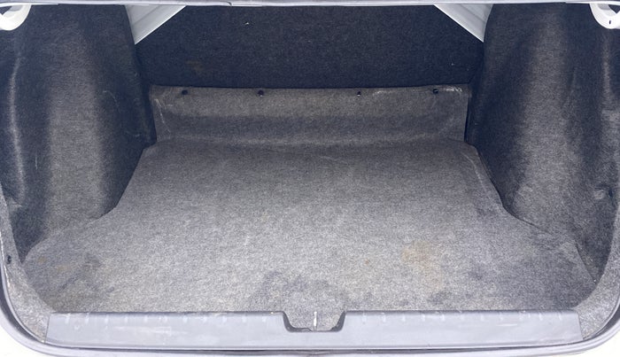 2017 Honda City ZX MT I-DTEC, Diesel, Manual, 60,848 km, Boot Inside