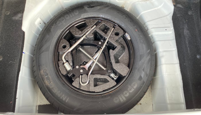 2021 Tata PUNCH CREATIVE  AMT, Petrol, Automatic, 1,00,394 km, Spare Tyre