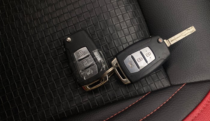 2021 Mahindra XUV300 W6 1.5 Diesel, Diesel, Manual, 46,982 km, Key Close Up