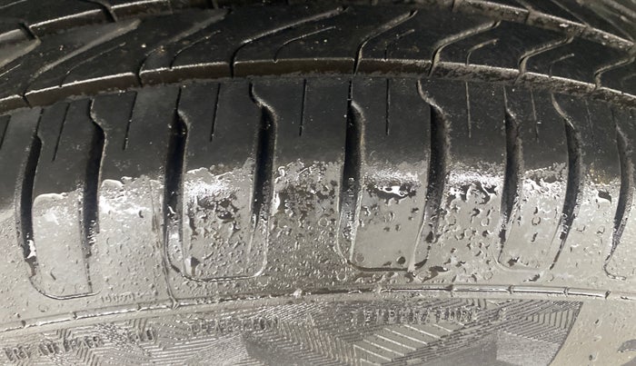 2021 Mahindra XUV300 W6 1.5 Diesel, Diesel, Manual, 46,982 km, Right Rear Tyre Tread