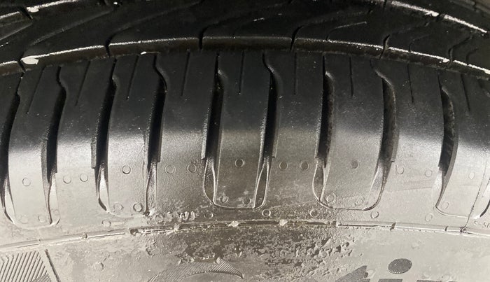 2021 Mahindra XUV300 W6 1.5 Diesel, Diesel, Manual, 46,982 km, Left Front Tyre Tread