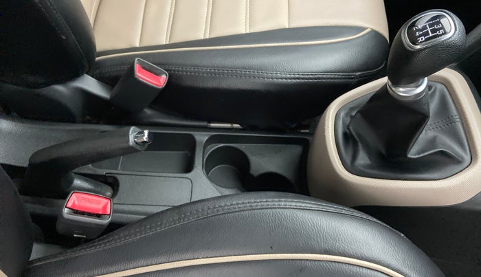 2019 Hyundai Grand i10 ASTA 1.2 VTVT, Petrol, Manual, 18,724 km, Gear Lever