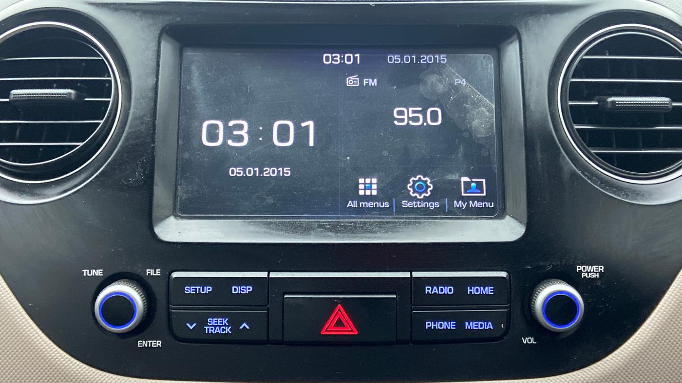 2019 Hyundai Grand i10 ASTA 1.2 VTVT, Petrol, Manual, 18,724 km, Infotainment System