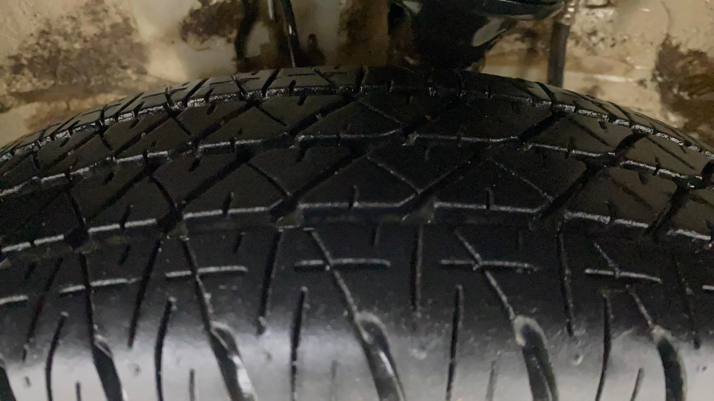 2022 Maruti Alto LXI O, Petrol, Manual, 27,746 km, Left Front Tyre Tread
