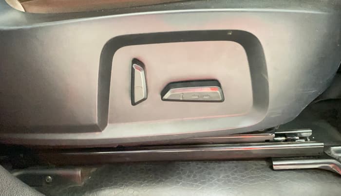 2021 Tata Harrier XZA PLUS 2.0L, Diesel, Automatic, 80,258 km, Driver Side Adjustment Panel