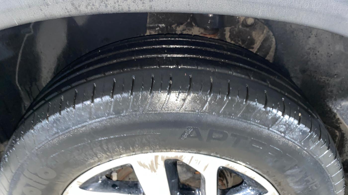 2021 Tata Harrier XZA PLUS 2.0L, Diesel, Automatic, 80,367 km, Right Rear Tyre Tread
