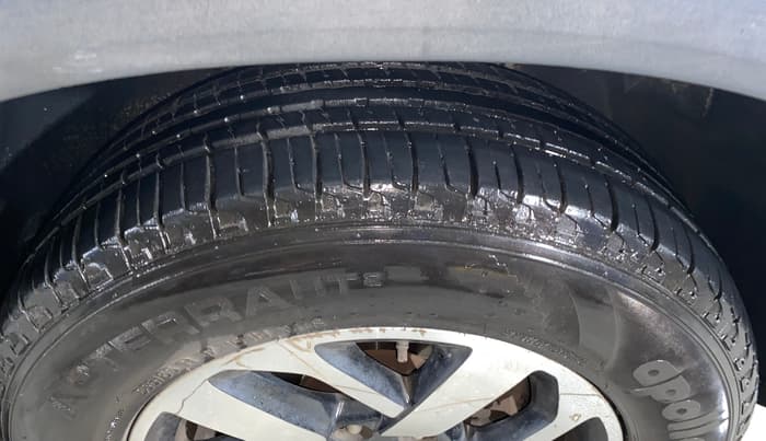 2021 Tata Harrier XZA PLUS 2.0L, Diesel, Automatic, 80,258 km, Right Front Tyre Tread