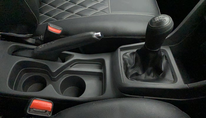 2017 Maruti Vitara Brezza LDI OPT, Diesel, Manual, 65,163 km, Gear Lever