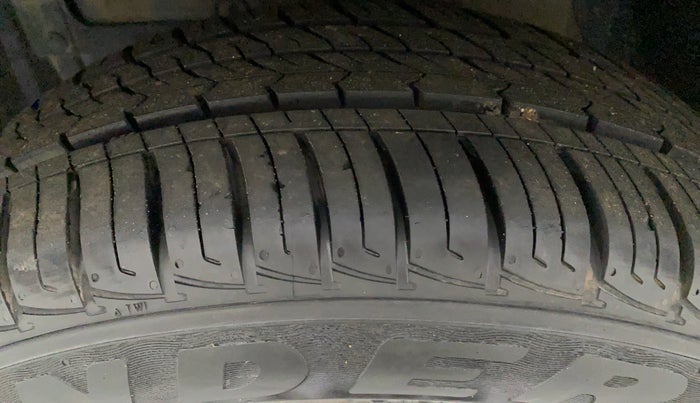 2017 Maruti Vitara Brezza LDI OPT, Diesel, Manual, 65,163 km, Left Front Tyre Tread