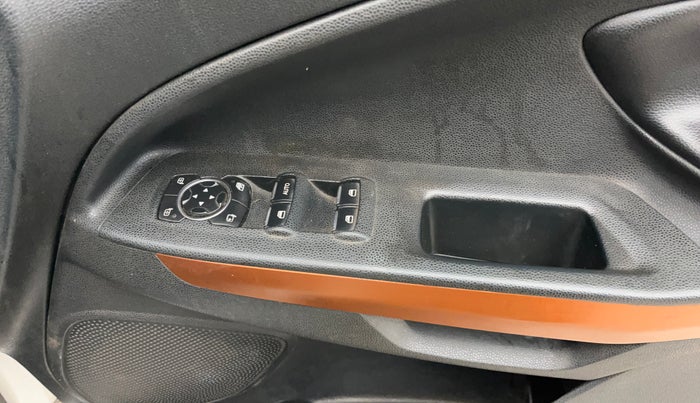 2018 Ford Ecosport TITANIUM + 1.5L DIESEL, Diesel, Manual, 26,391 km, Driver Side Door Panels Control