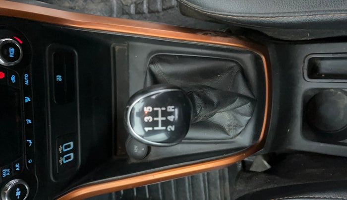 2018 Ford Ecosport TITANIUM + 1.5L DIESEL, Diesel, Manual, 26,391 km, Gear Lever