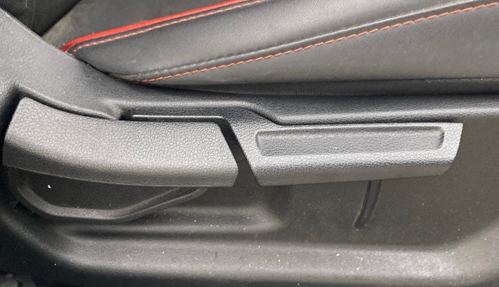 2020 Hyundai AURA SX+ 1.0 TURBO GDI MT, Petrol, Manual, 60,210 km, Driver Side Adjustment Panel