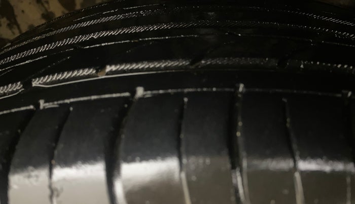 2020 Hyundai AURA SX+ 1.0 TURBO GDI MT, Petrol, Manual, 60,210 km, Right Front Tyre Tread