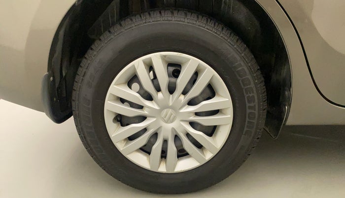 2017 Maruti Dzire VXI AMT, Petrol, Automatic, 32,883 km, Right Rear Wheel