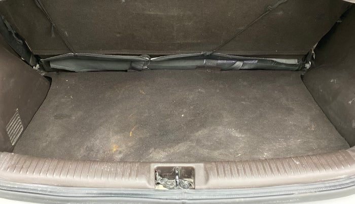 2012 Hyundai Santro Xing GL PLUS, Petrol, Manual, 63,800 km, Boot Inside