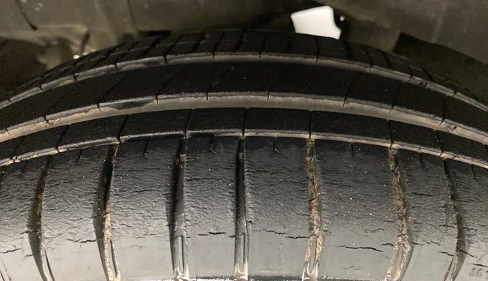 2012 Hyundai Santro Xing GL PLUS, Petrol, Manual, 63,800 km, Right Rear Tyre Tread